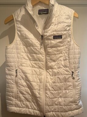 Patagonia White Puffer Vest with Signature Logo